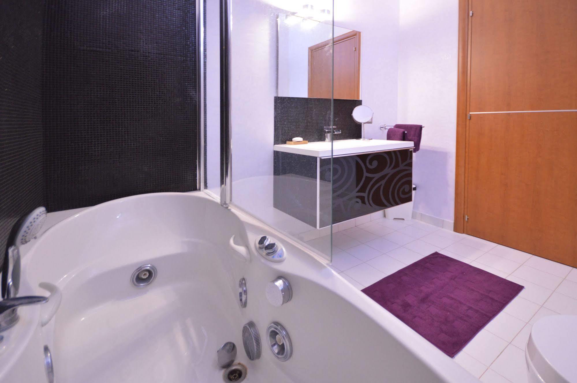 Mar Dei Poeti - Luxury Suites Torre Archirafi Kültér fotó